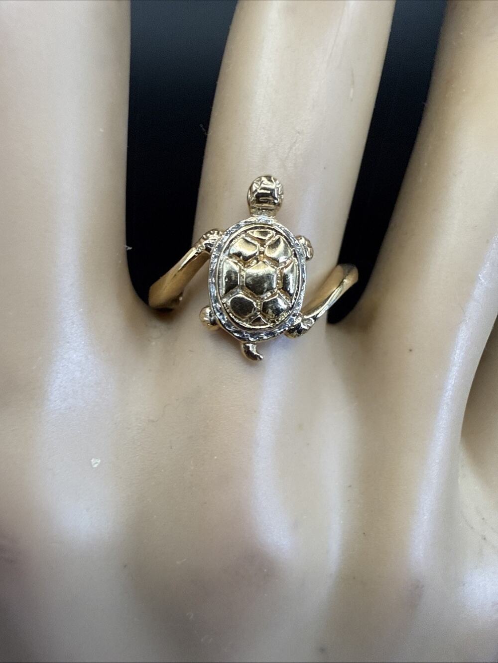 18KT Gold Electroplated Signed RSC Two Tone Turtle Pendant Ring Size 6.25
